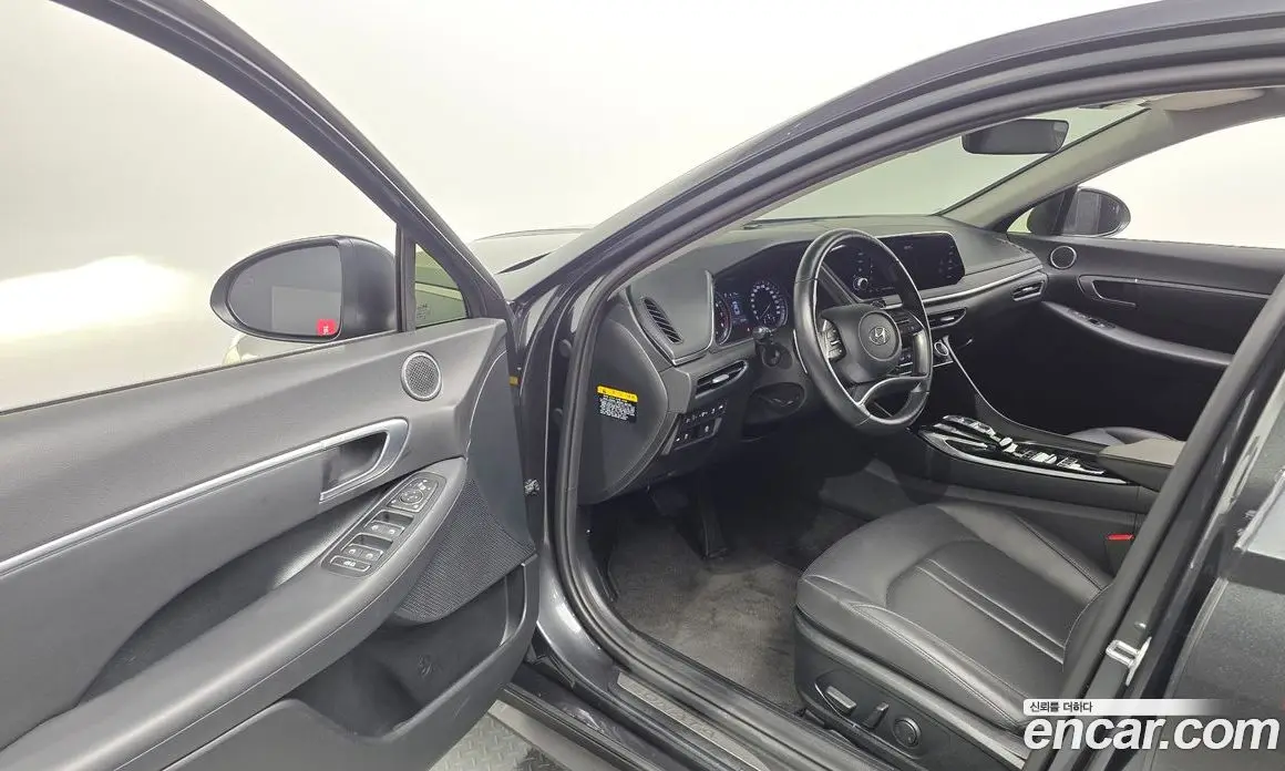 Hyundai Sonata 2020 2.0 автомат (гидро), фото 13