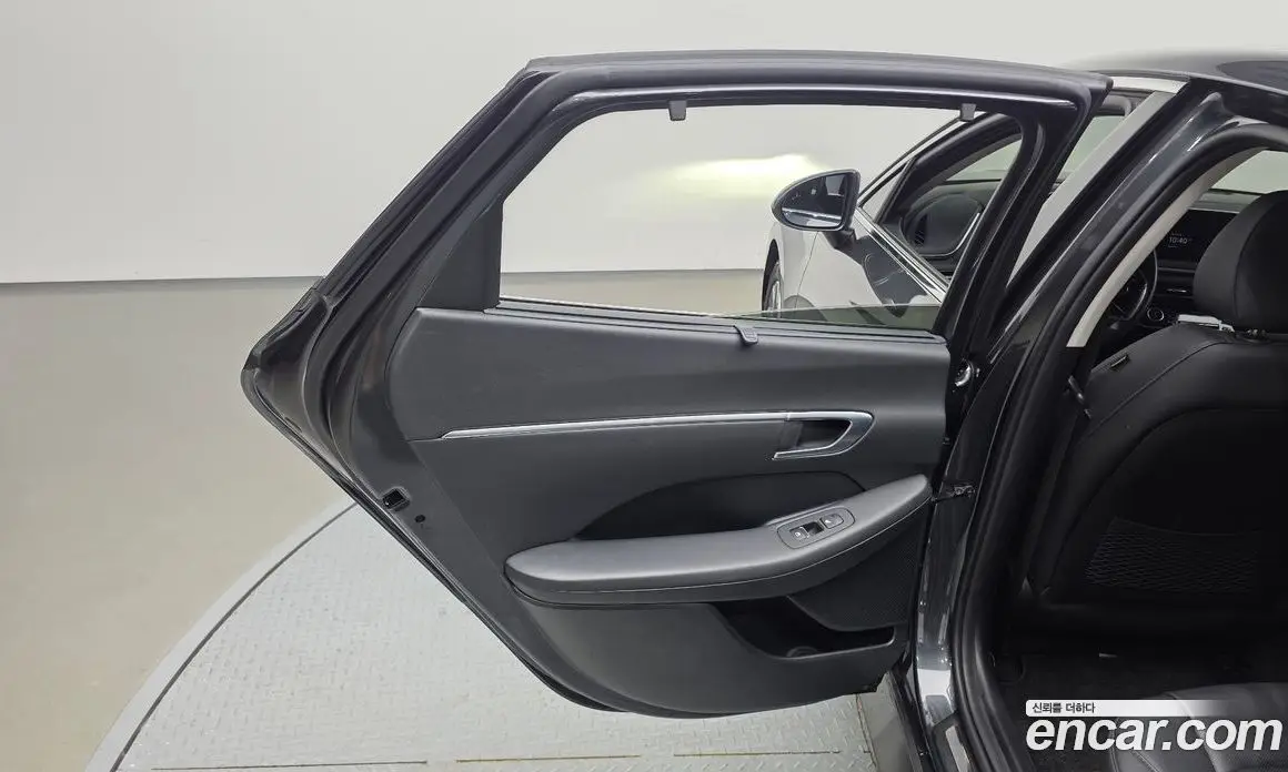 Hyundai Sonata 2020 2.0 автомат (гидро), фото 15