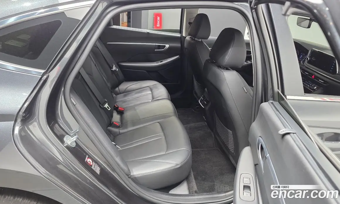 Hyundai Sonata 2020 2.0 автомат (гидро), фото 18