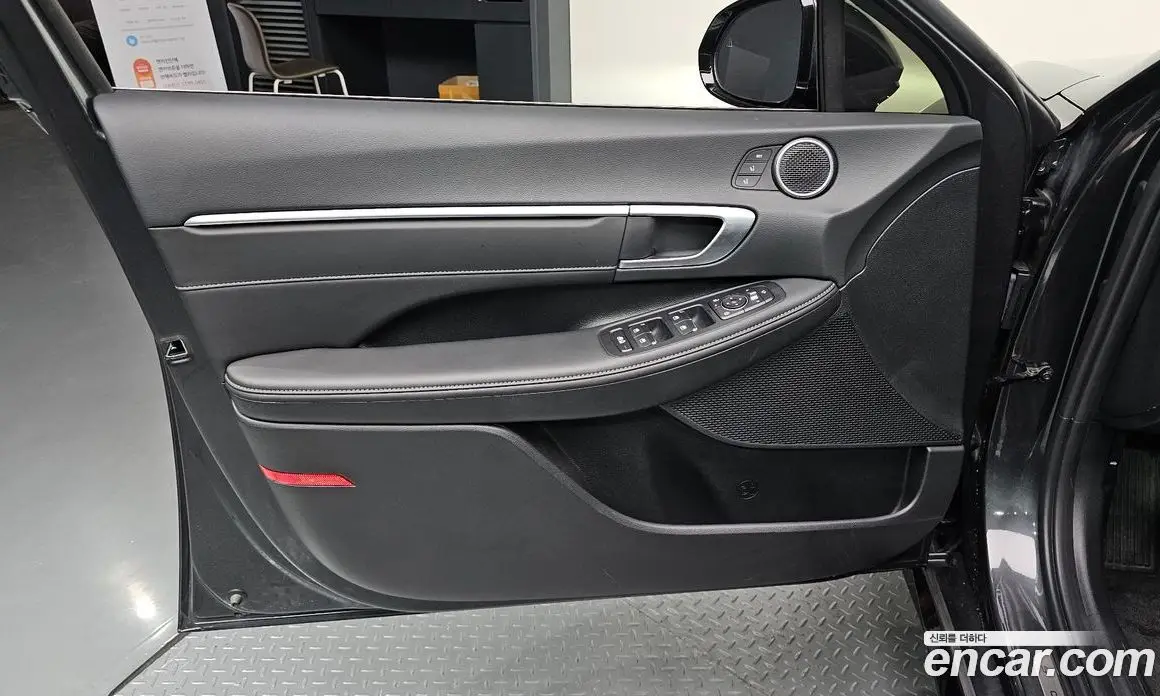 Hyundai Sonata 2024 2.0 автомат (гидро), фото 13