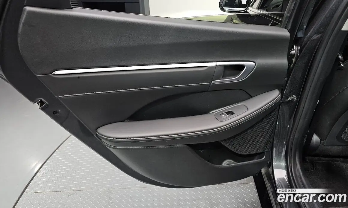 Hyundai Sonata 2024 2.0 автомат (гидро), фото 14