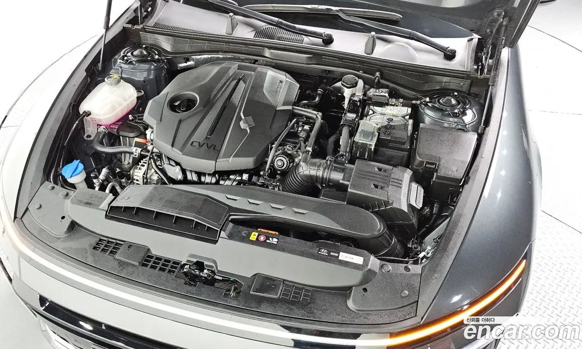 Hyundai Sonata 2024 2.0 автомат (гидро), фото 5
