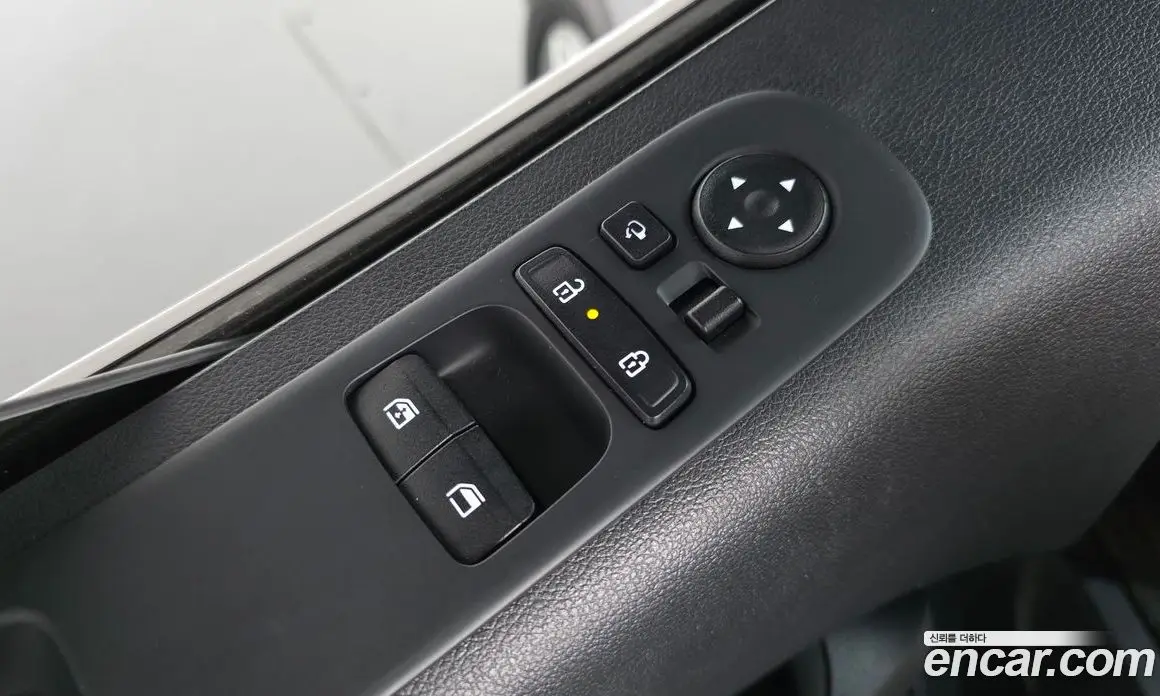 Hyundai Staria 2025 2.2 автомат (гидро), фото 28