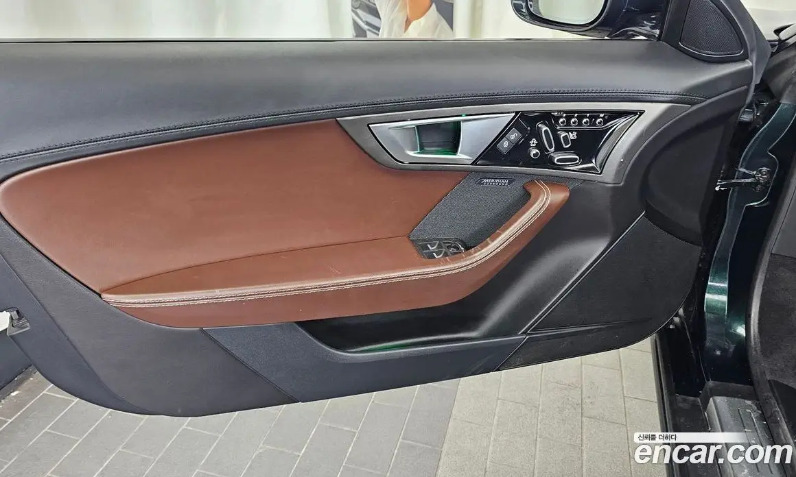 Jaguar F-Type 2015 3.0 автомат (гидро), фото 14
