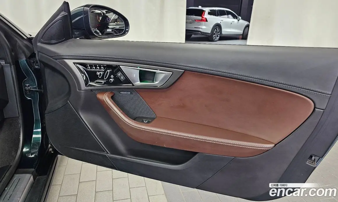 Jaguar F-Type 2015 3.0 автомат (гидро), фото 15