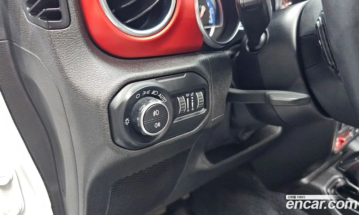 Jeep Wrangler 2019 2.0 автомат (гидро), фото 22