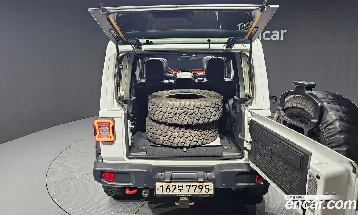 Jeep Wrangler 2019 2.0 автомат (гидро), фото 26