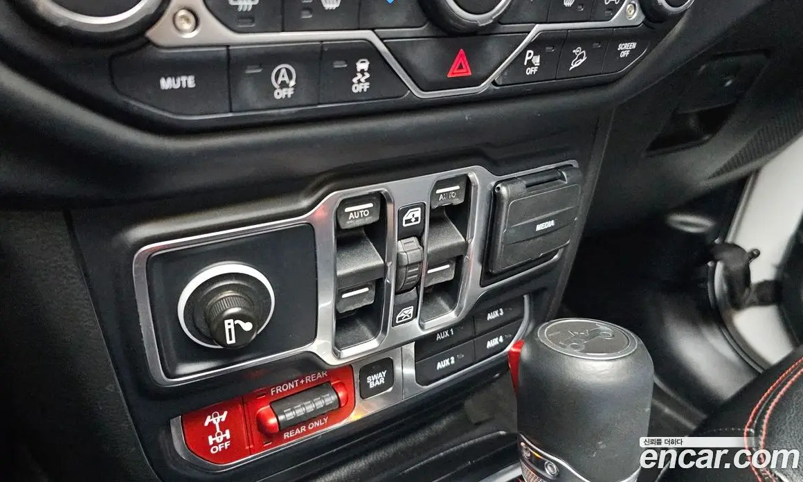 Jeep Wrangler 2019 2.0 автомат (гидро), фото 31