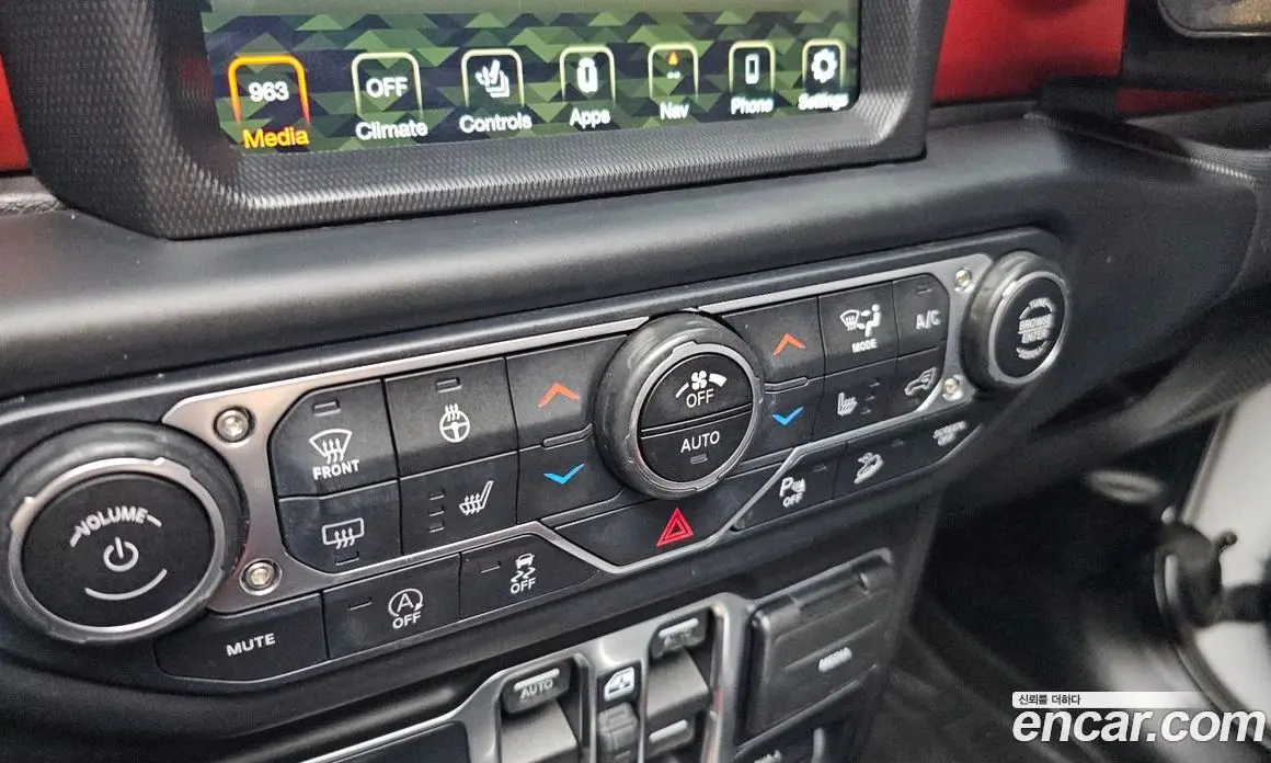 Jeep Wrangler 2019 2.0 автомат (гидро), фото 32