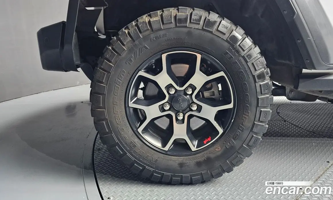 Jeep Wrangler 2019 2.0 автомат (гидро), фото 5