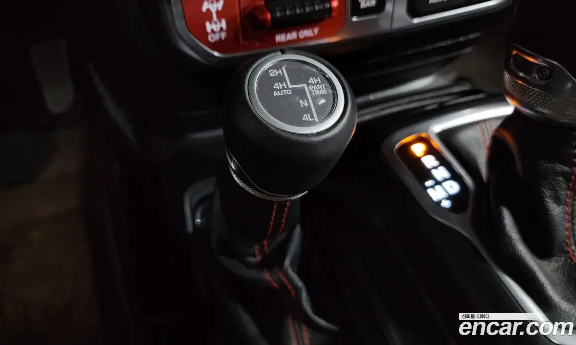 Jeep Wrangler 2019 2.0 автомат (гидро), фото 18