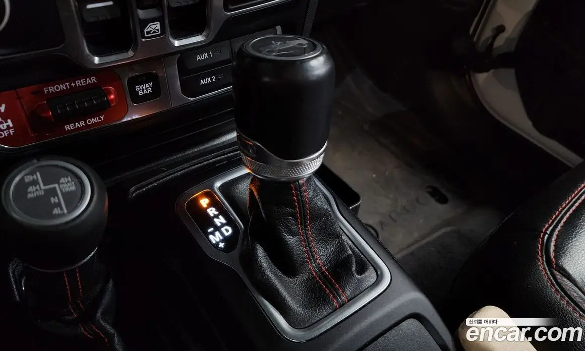 Jeep Wrangler 2019 2.0 автомат (гидро), фото 9