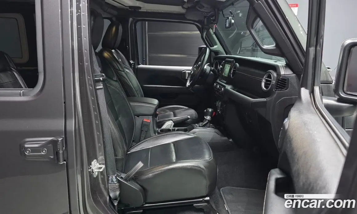 Jeep Wrangler 2020 2.0 автомат (гидро), фото 17