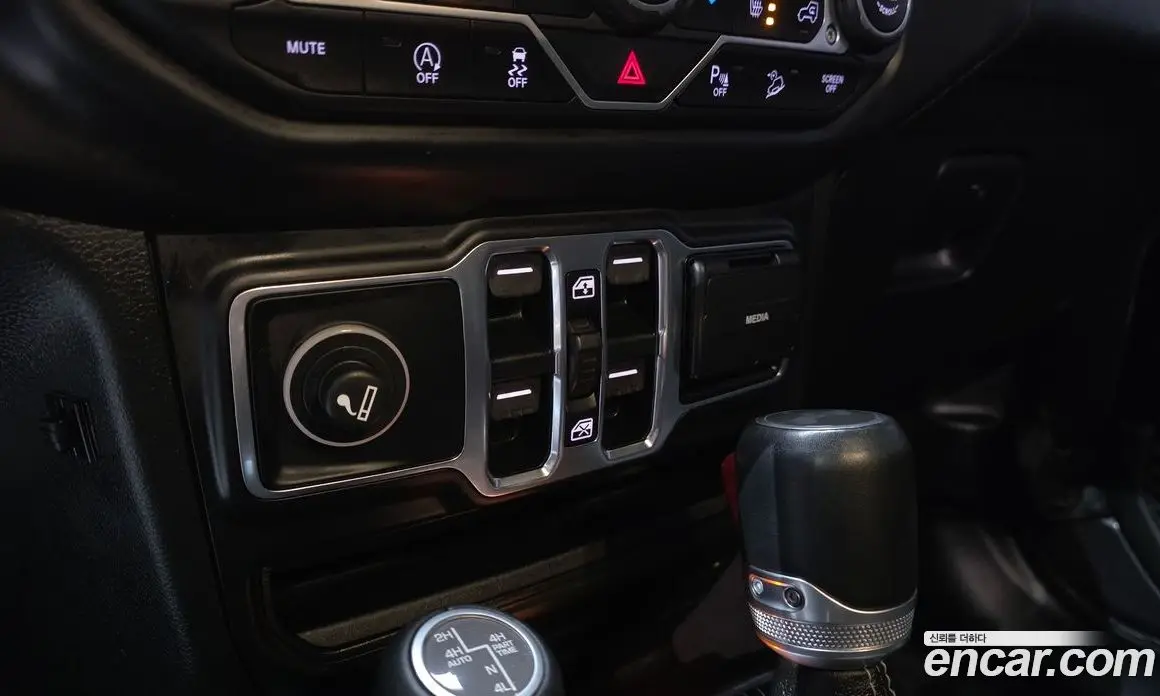 Jeep Wrangler 2020 2.0 автомат (гидро), фото 25