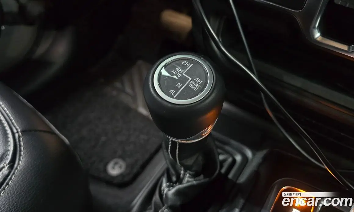 Jeep Wrangler 2023 2.0 автомат (гидро), фото 25