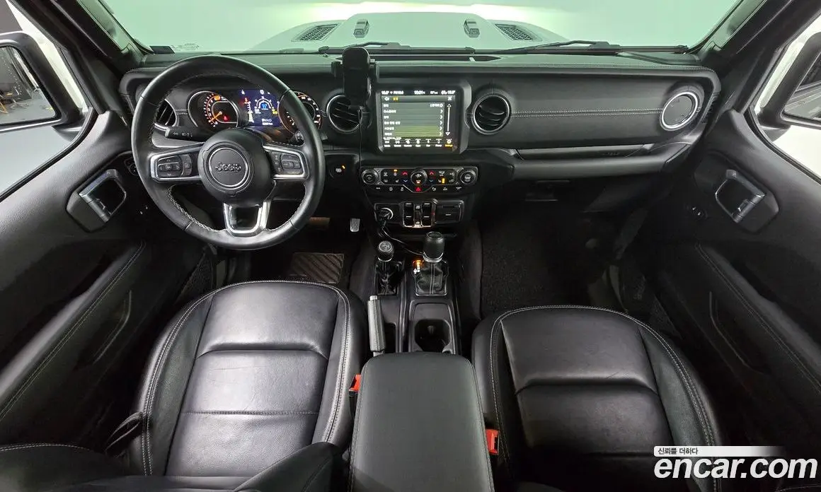 Jeep Wrangler 2023 2.0 автомат (гидро), фото 10