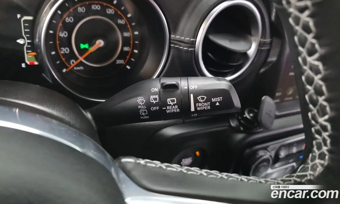 Jeep Wrangler 2023 2.0 автомат (гидро), фото 25