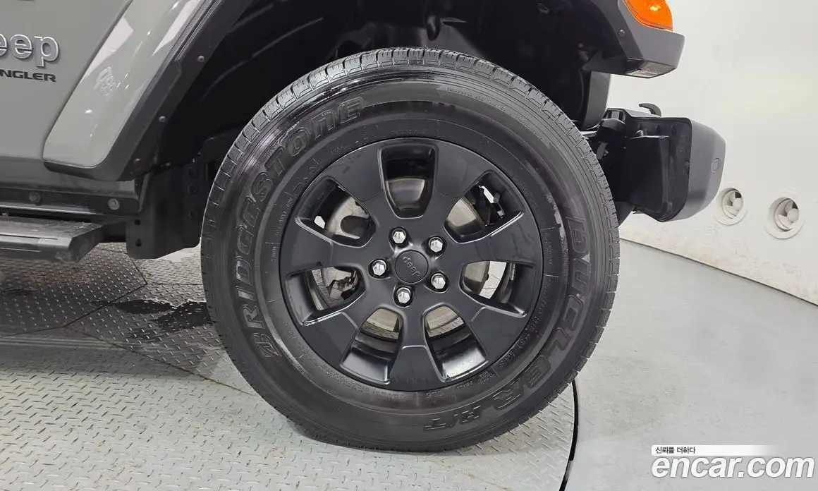 Jeep Wrangler 2023 2.0 автомат (гидро), фото 7