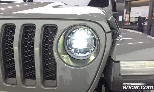 Jeep Wrangler 2023 2.0 автомат (гидро), миниатюра 8