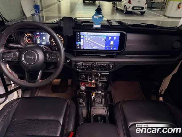 Jeep Wrangler 2024 2.0 автомат (гидро), миниатюра 8