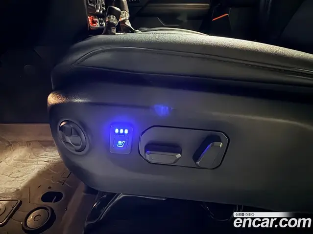 Jeep Wrangler 2024 2.0 автомат (гидро), миниатюра 10
