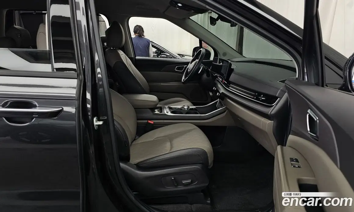 Kia Carnival 2023 3.5 автомат (гидро), фото 17