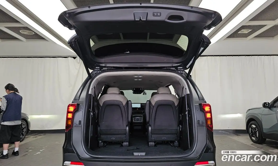 Kia Carnival 2023 3.5 автомат (гидро), фото 26