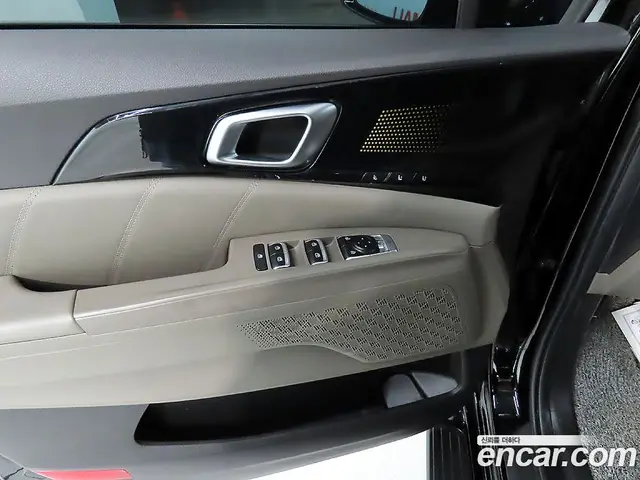 Kia Carnival 2025 1.6 автомат (гидро), миниатюра 12