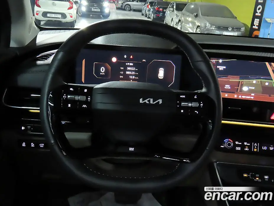 Kia Carnival 2025 1.6 автомат (гидро), фото 15