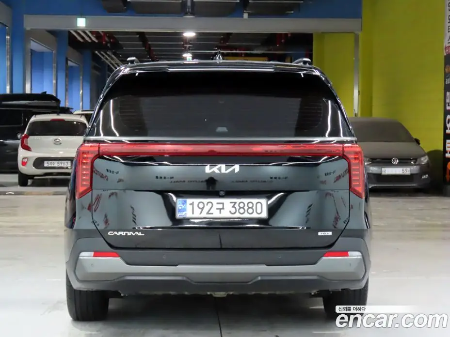 Kia Carnival 2025 1.6 автомат (гидро), фото 4