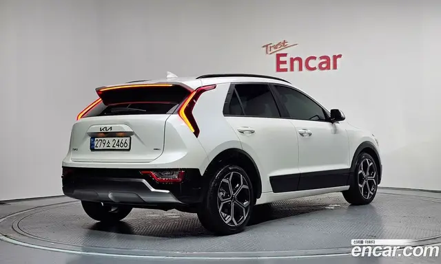 Kia Niro 2022 1.6 автомат (гидро), миниатюра 2