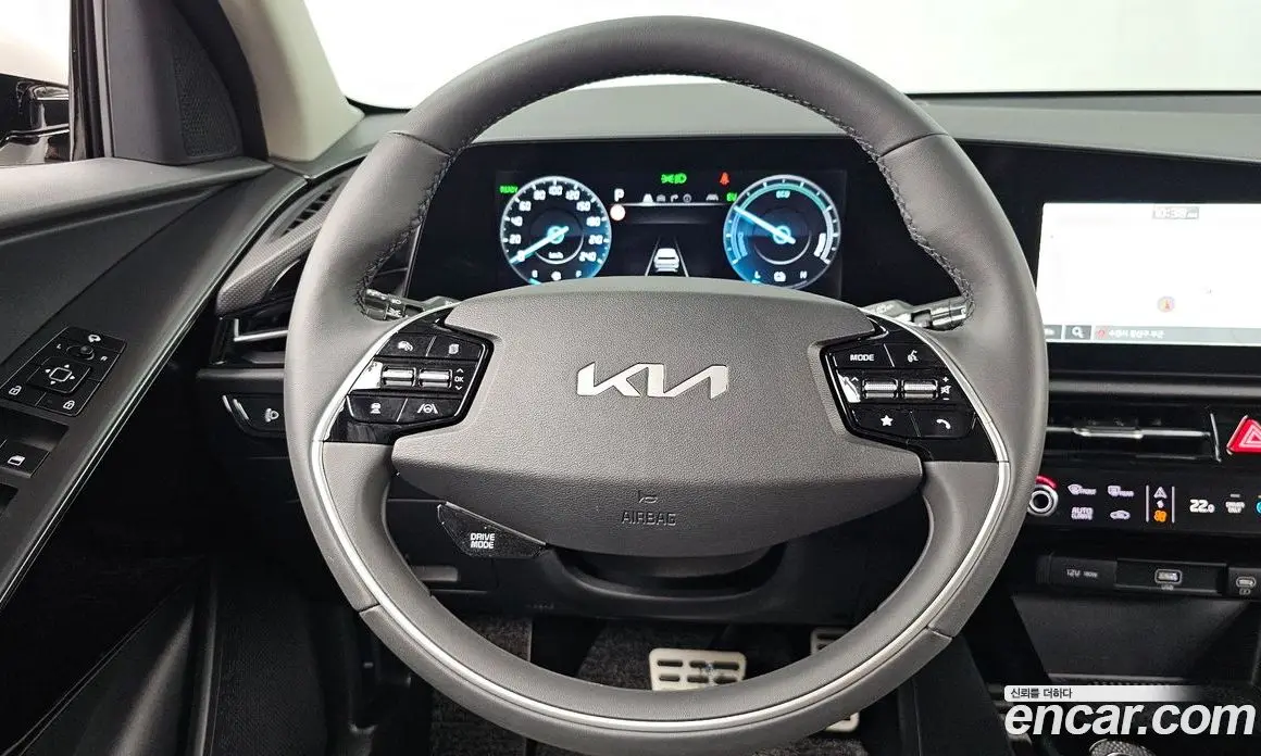Kia Niro 2022 1.6 автомат (гидро), фото 13