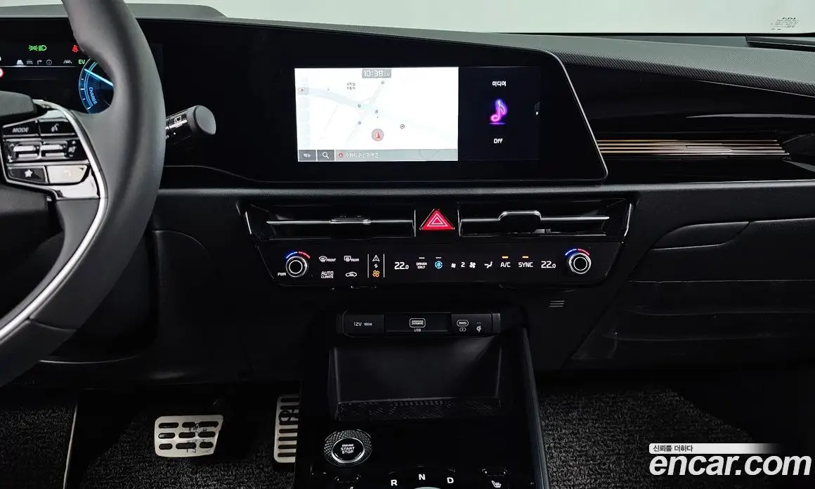 Kia Niro 2022 1.6 автомат (гидро), фото 14