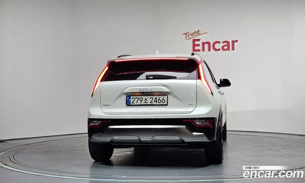 Kia Niro 2022 1.6 автомат (гидро), фото 4