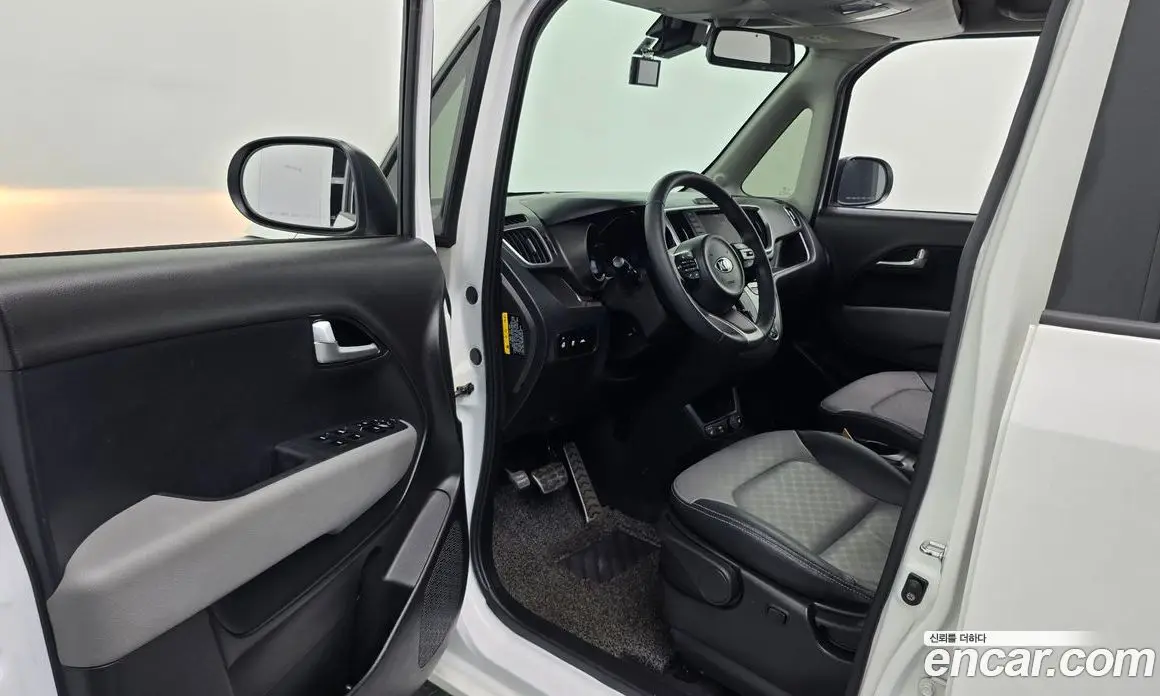 Kia Ray 2021 1.0 автомат (гидро), фото 13