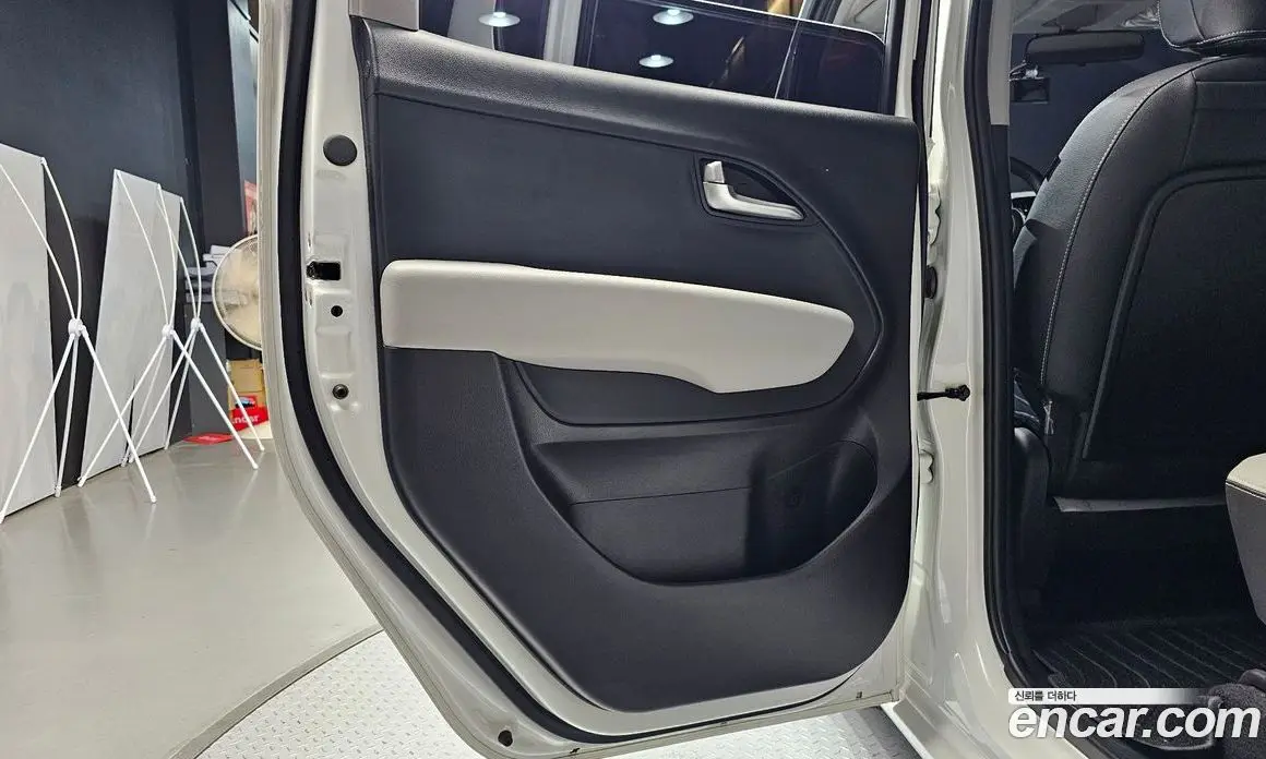 Kia Ray 2024 1.0 автомат (гидро), фото 15