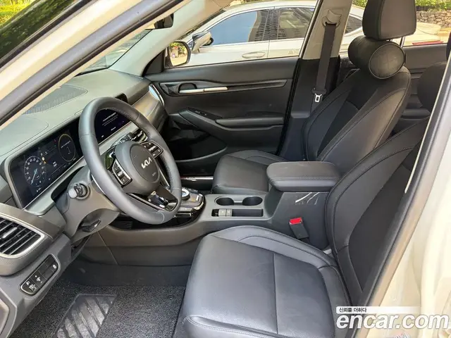 Kia Seltos 2025 2.0 автомат (гидро), миниатюра 11 Kia Seltos 2025 2.0 автомат (гидро), миниатюра 11