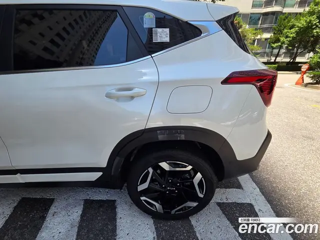 Kia Seltos 2025 2.0 автомат (гидро), миниатюра 6 Kia Seltos 2025 2.0 автомат (гидро), миниатюра 6