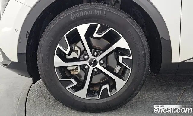 Kia Sportage 2022 1.6 автомат (гидро), миниатюра 5