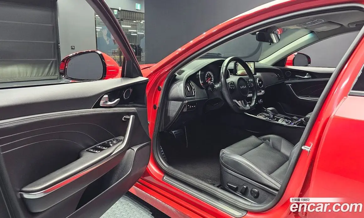 Kia Stinger 2022 2.5 автомат (гидро), фото 13