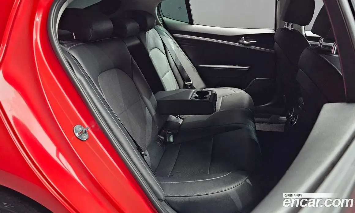Kia Stinger 2022 2.5 автомат (гидро), фото 17