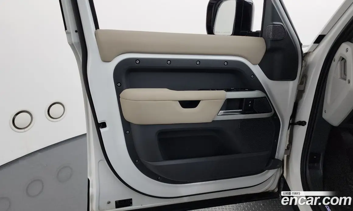Land Rover Defender 2021 2.0 автомат (гидро), фото 14