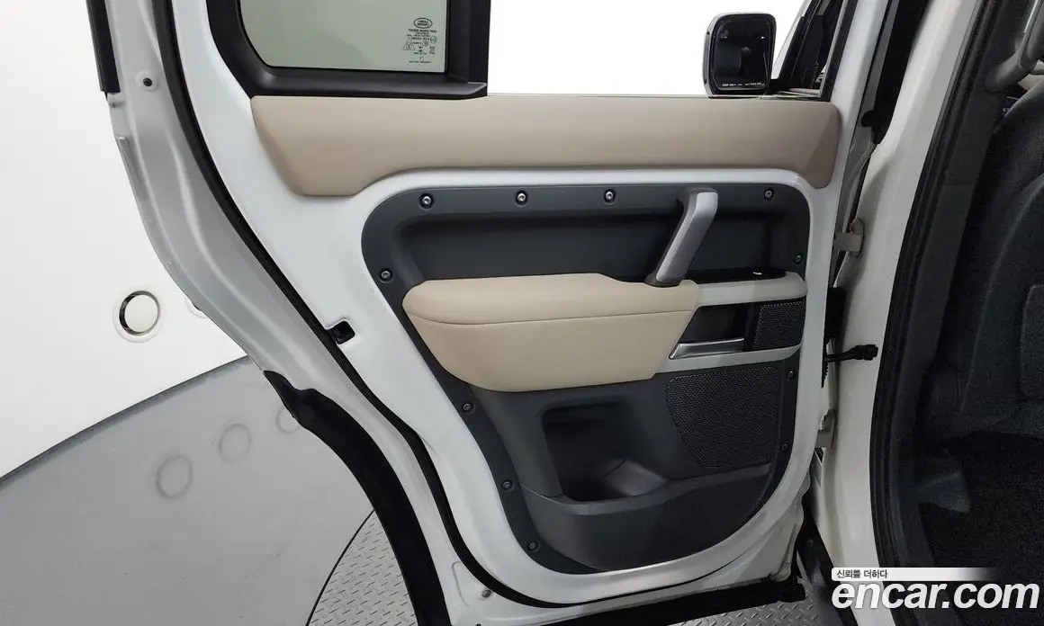 Land Rover Defender 2021 2.0 автомат (гидро), фото 15