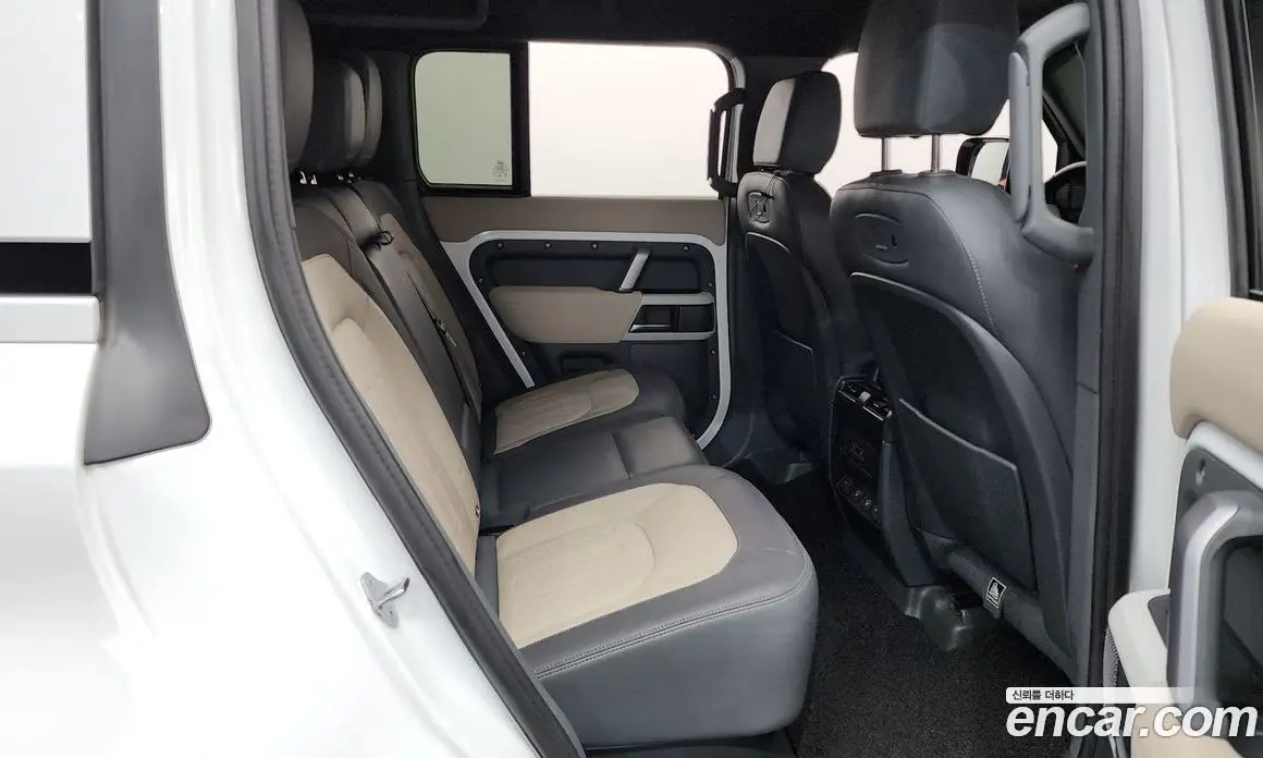 Land Rover Defender 2021 2.0 автомат (гидро), фото 17