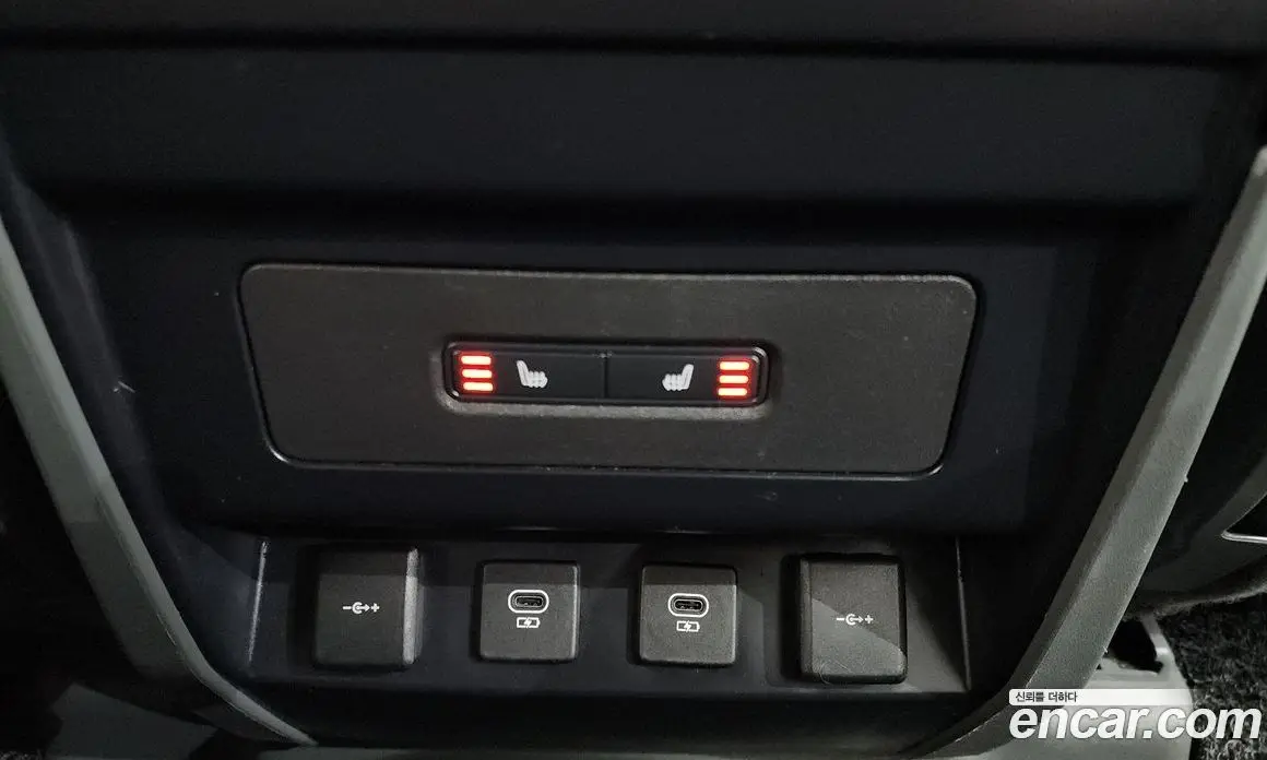 Land Rover Defender 2021 2.0 автомат (гидро), фото 18