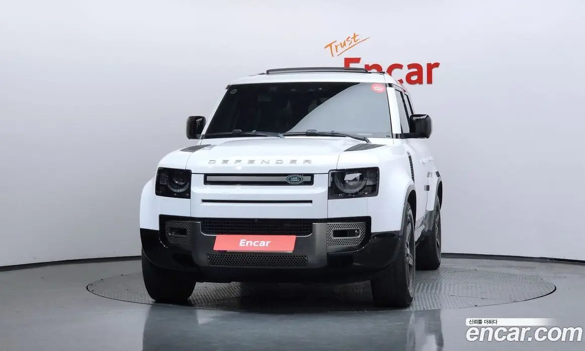 Land Rover Defender 2021 2.0 автомат (гидро), фото 3