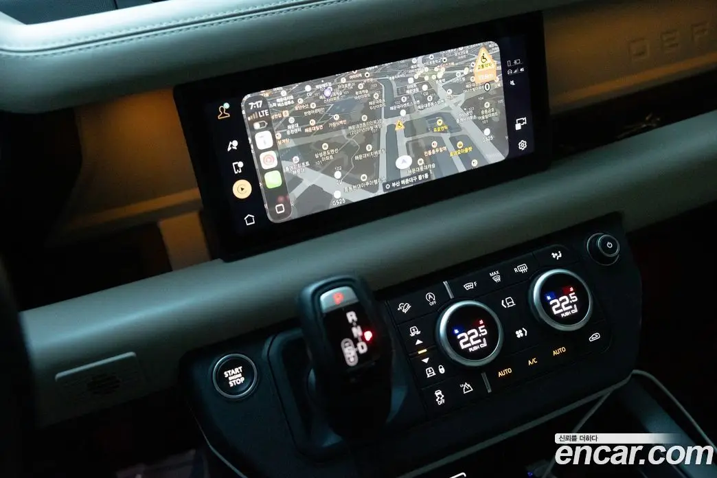 Land Rover Defender 2021 3.0 автомат (гидро), фото 9