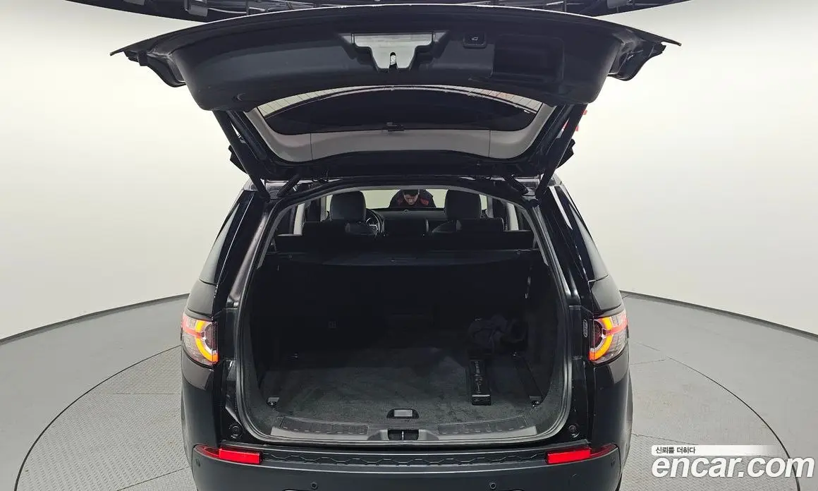 Land Rover Discovery Sport 2018 2.0 автомат (гидро), фото 26