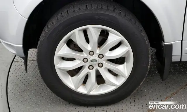 Land Rover Freelander 2011 2.2 автомат (гидро), миниатюра 5 Land Rover Freelander 2011 2.2 автомат (гидро), миниатюра 5