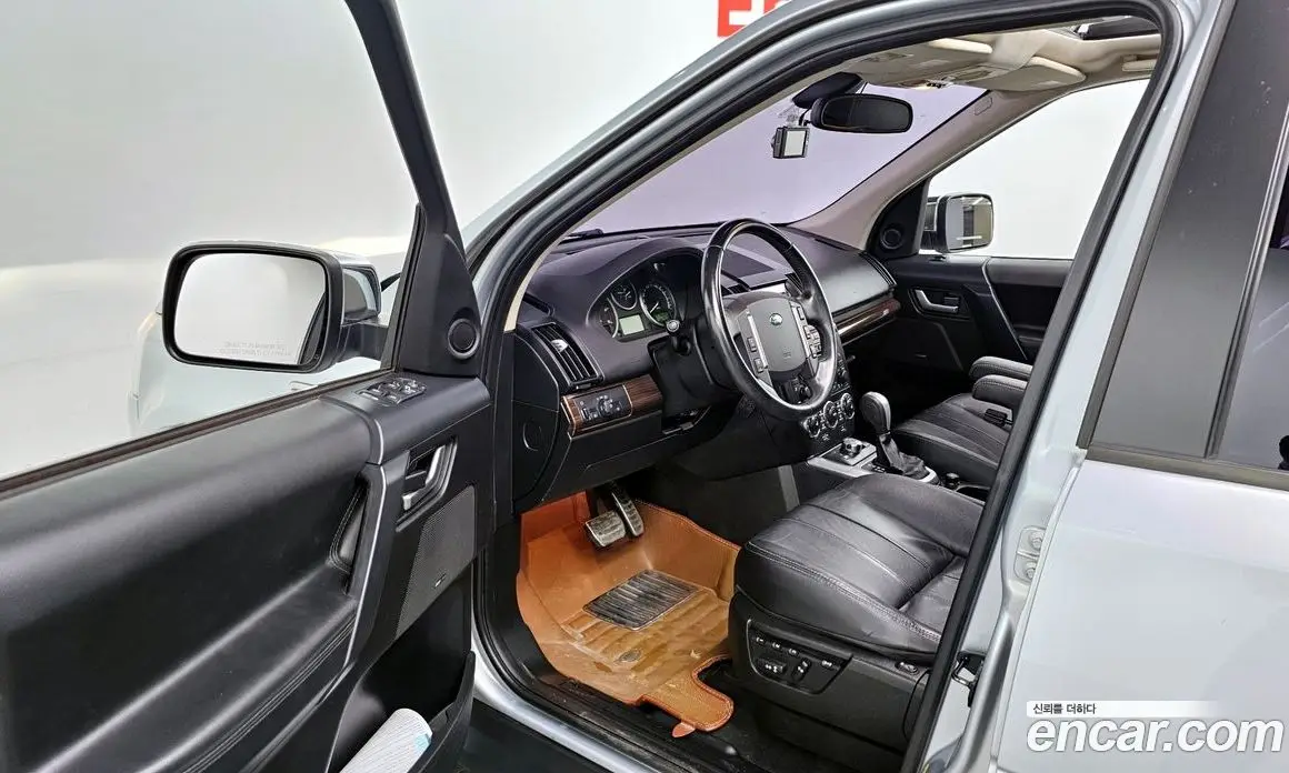 Land Rover Freelander 2011 2.2 автомат (гидро), фото 10 Land Rover Freelander 2011 2.2 автомат (гидро), фото 10